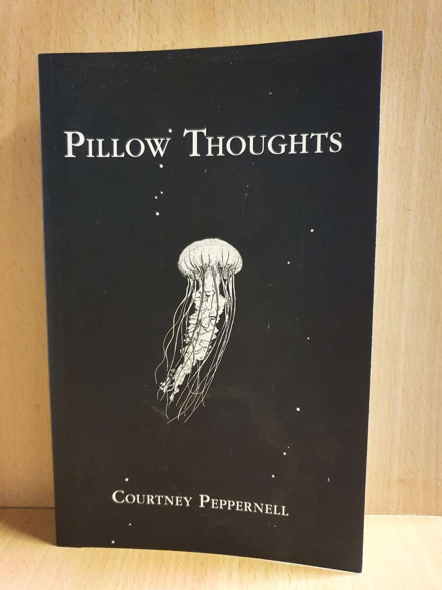Pillow Thoughts: Courtney Peppernell (Paperback)