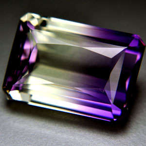 13.85ct AWESOME BRAZILIAN BI-COLOUR OCTAGON AMETRINE