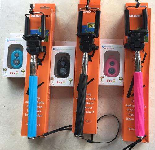 BULK LOT of 5 --- Selfie Sticks   ------ EASTER SPECIAL ----- Free Shipping