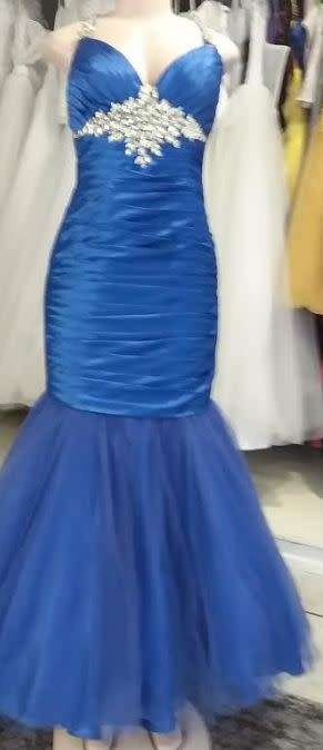 STUNNING MATRIC FAREWELL DRESS SIZE SMALL