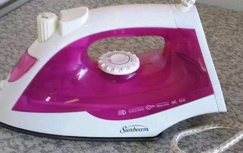 SUNBEAM STEAM IRON