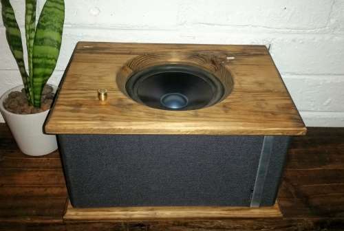 Powered Speaker (Harman Kardon drivers)