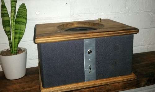 Powered Speaker (Harman Kardon drivers)