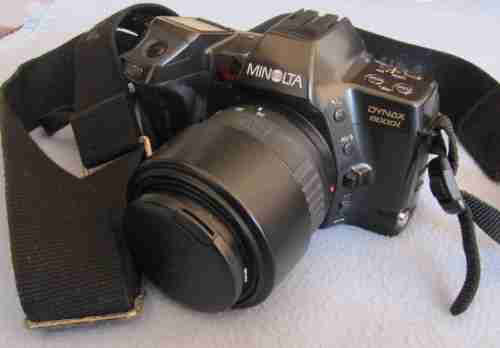 Minolta 8000i SLR camera