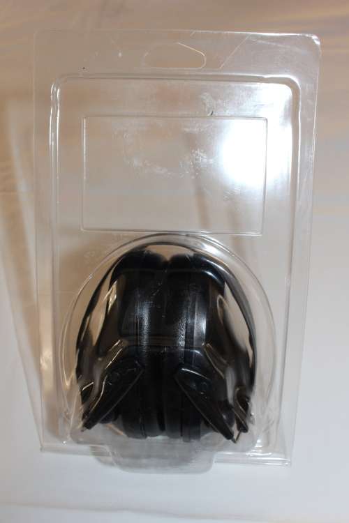 Brand New Electronic Earmuffs for Shooting. Hunting Earmuffs. Earphones