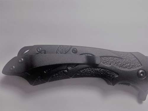 BOKER PLUS FOLDABLE KNIFE WITH CLIP IDEAL GIFT..A GIVEAWAY AT THE PRICE* BID IS PER KNIFE*