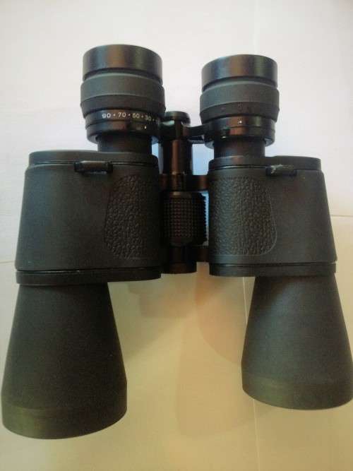 LAST OF THE LOT..BUSHNELL BINOCULARS 10-90x50 with ZOOM ***Awesome Gift***