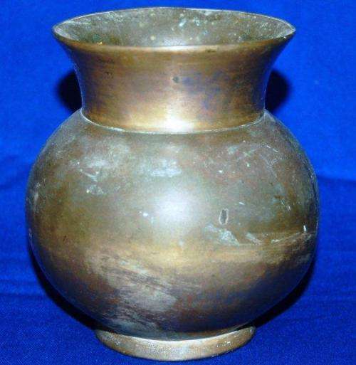 Vintage 2 Tone Brass Vase - Needs a good clean - Height 115mm