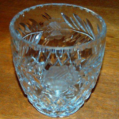 Beautiful Quality Rose Cut Crystal Vase - Height 155mm Diameter 140mm - See description for details