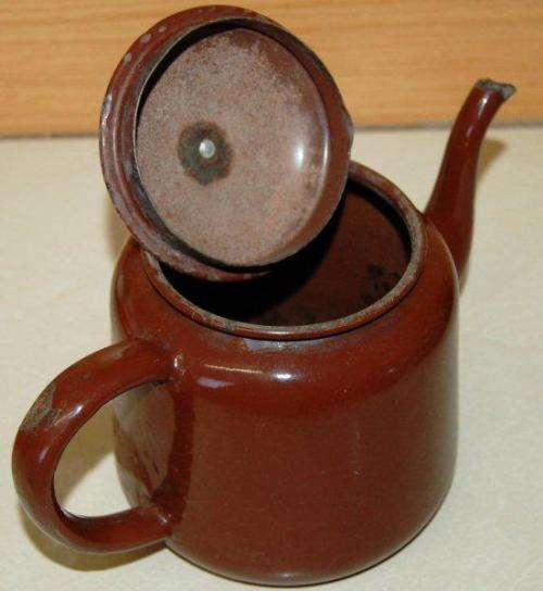 Brown Enamel Teapot - Height 160mm Base diameter 140mm