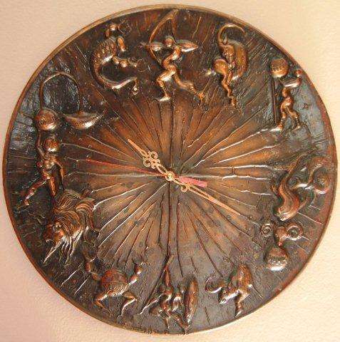 Original Edward TENEHI Copper relief sculpture of a Zodiac Clock in working order - Dia 430mm