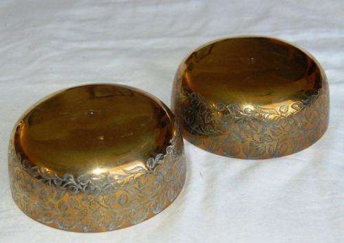 Pair of Vintage Etched Brass Bowls - Diameter 108mm Depth 40mm