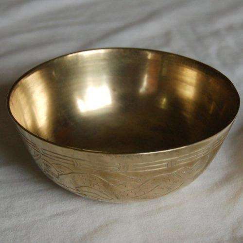 Vintage Brass Bowl - Dragon Motif etched around Bowl - Dia. 110mm Height 40mm