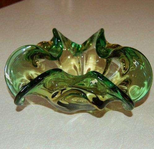 Stunning Green Toned Murano Bowl - 205mm X 180mm X 80mm - No Damage
