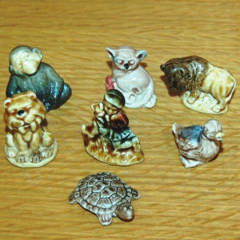 7 Assorted Wade Ornaments - As per Pictures