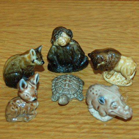 6 Assorted Wade Ornaments - As per Pictures