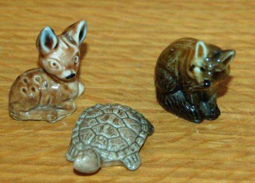 6 Assorted Wade Ornaments - As per Pictures