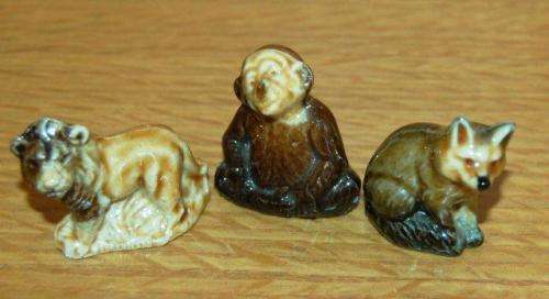 6 Assorted Wade Ornaments - As per Pictures