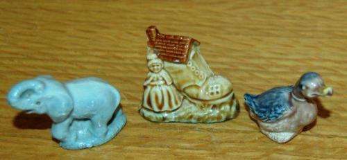 6 Assorted Wade Ornaments - As per Pictures