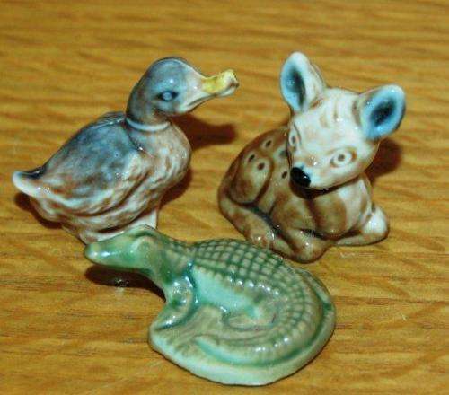 6 Assorted Wade Ornaments - As per Pictures