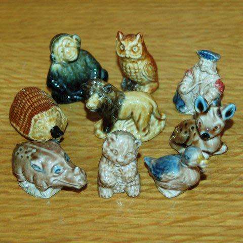 9 Assorted Wade Ornaments - As per Pictures