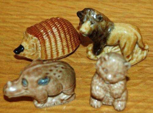 9 Assorted Wade Ornaments - As per Pictures