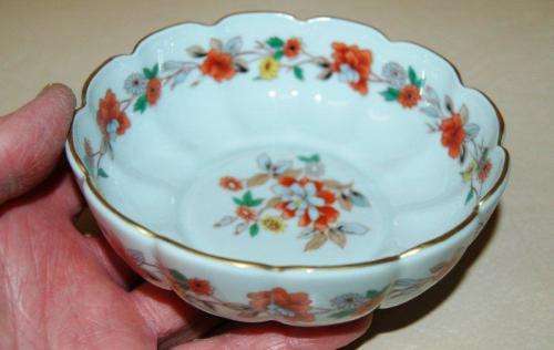 2 Very attractive ceramic bowls from Portugal - Largest Diameter 180mm Depth 50mm