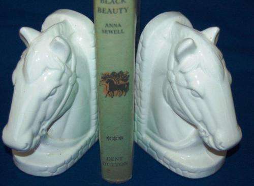 Attractive Pair of Ceramic  ELWECO Horsehead Book Ends - Height 140mm - See description for details