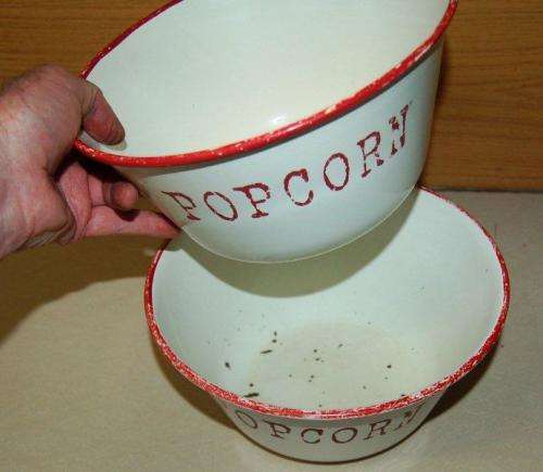 Vintage Pair of Large Enamel Popcorn Bowls - Some Wear Noted - Diameter 250mm Depth 120mm