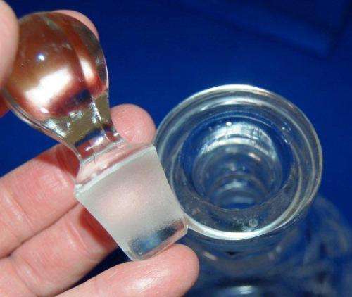 Rose Cut Lead Crystal Decanter - Total Height 250mm