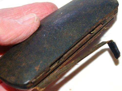 Antique (Circa 1910) - Pince nez - "Fits-U" Gold Plated Sunglasses in Original Case. See description