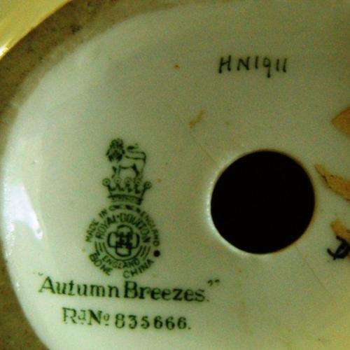 Royal Doulton "Autumn Breezes" HN1911 - Height 205mm