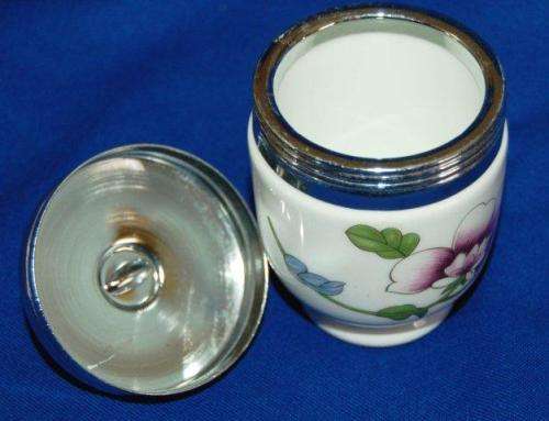 Royal Worcester Single Egg Coddler - Minor wear on the lid top. Otherwize Good Condition