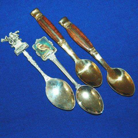 4 Australian Teaspoon as per pictures