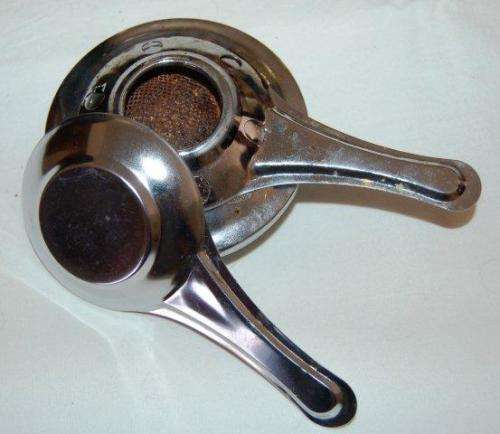 Cast Iron Fondue Pot, Stand, Burner and 18 Colour Coded Forks - Pot Diameter 165mm Depth 90mm