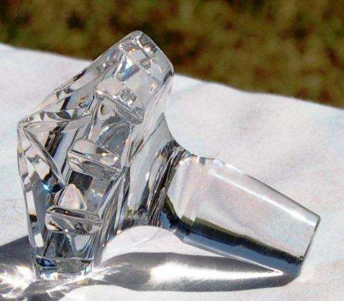 Stunning Rose Cut Lead Crystal Decanter with 4 Rose Cut Sherry Glasses - See description for sizes