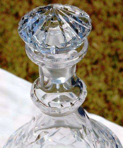Stunning Rose Cut Lead Crystal Decanter with 4 Rose Cut Sherry Glasses - See description for sizes