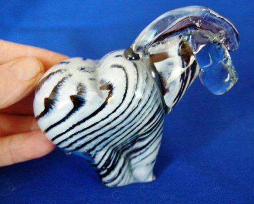 "Ngwenya" Striped Glass Zebra - Height 95 mm - See all pictures