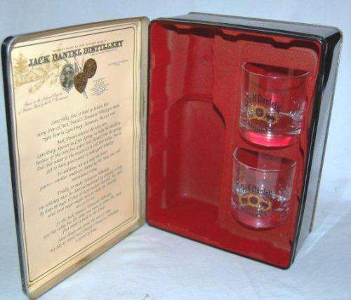 Jack Daniels No.7 Tennessee Whiskey Tin with 2 Tumblers - #2 -  As per pictures.