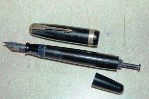 Vintage Parker "Vacumatic" Fountain Pen Plus 2 Other fountain pens - See pictures and description.