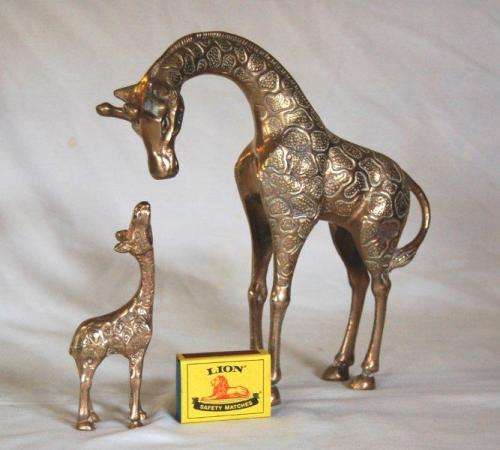 Magnificent Brass Giraffe & Baby - Height 220mm