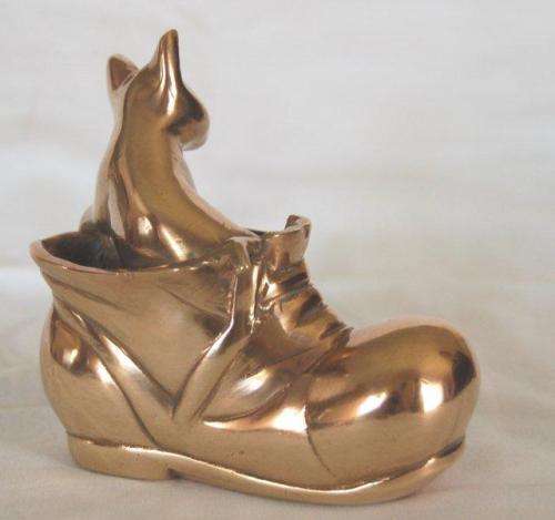 Adorable Quality Brass Puss-In-Boots - Height 120mm Length 120mm