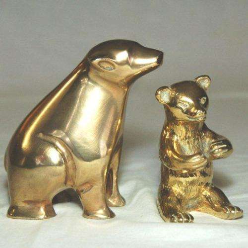2 Brass Bears (Smaller Bear is made of heavy solid brass) Large bear is 95mm.