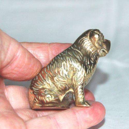 Solid Brass model of a St. Bernard dog - Height 58mm