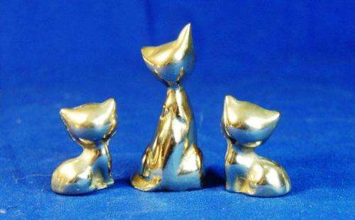 Solid Brass Cat & 2 Kittens - Tallest 70mm - Sold as one lot.