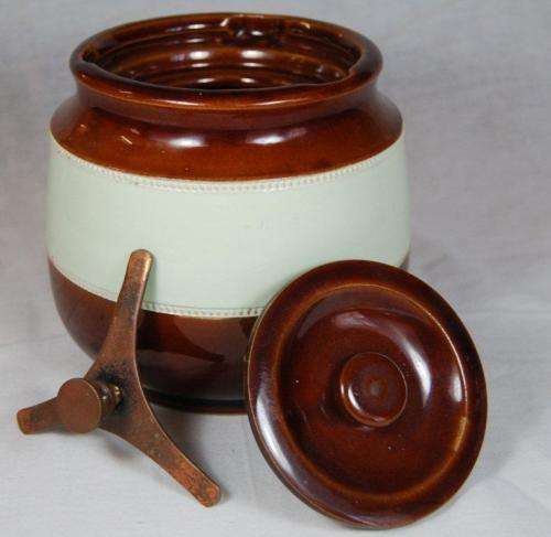 AONIAN Tobacco Jar - Good Condition - Lid Seals - Made n England - Height 130mm Dia 140mm