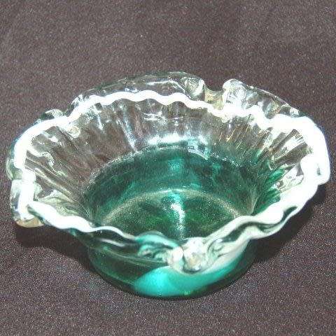 Attractive Glass Ashtray - Diameter 150mm Depth 65mm
