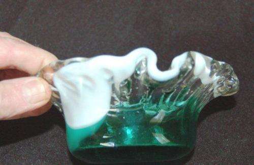 Attractive Glass Ashtray - Diameter 150mm Depth 65mm