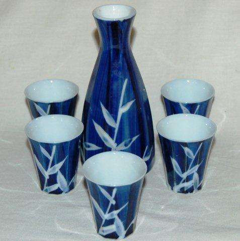Oriental 6 Piece Liquer Set - Jug is 130mm High and the Glasses are 50mm