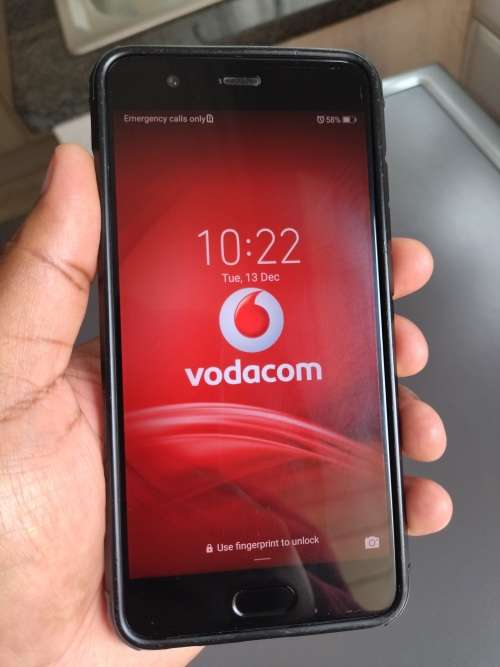 Huawei P10 Plus 128GB / 6GB RAM (FAULTY / FOR REPAIRS)